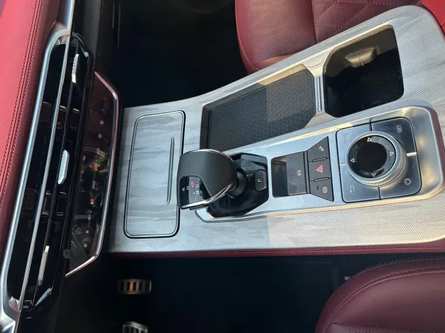 Jetour X70 Plus — Фото автомобиля 12