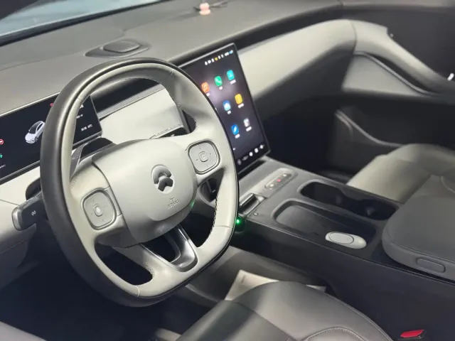 Nio ET5 Touring — Фото автомобиля 4
