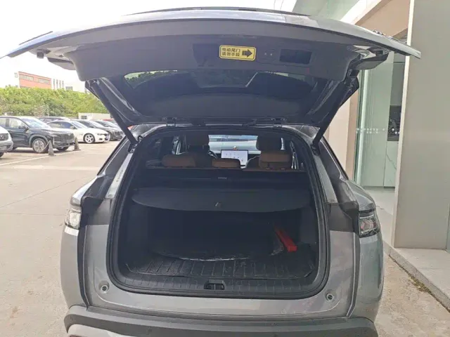 BYD Song L DM-i — Фото автомобиля 18