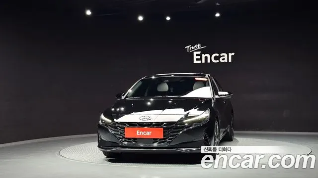 Hyundai Avante CN7 — Фото автомобиля 3