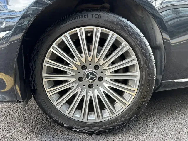 Mercedes-Benz E-Class — Фото автомобиля 15