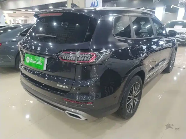 Chery Tiggo 8 — Фото автомобиля 6