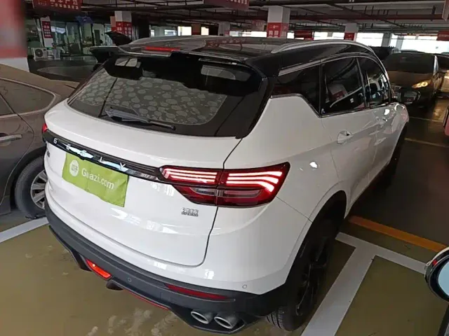Geely Binyue — Фото автомобиля 6