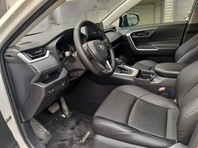 Toyota Wildlander — Фото автомобиля 12