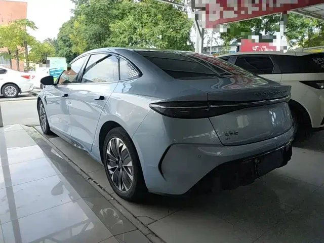 BYD Seal 2022 550km Standard Range RWD Premium — Фото автомобиля 22