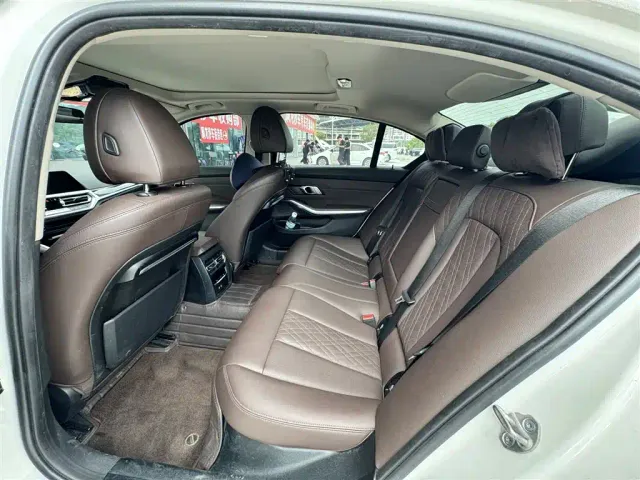 BMW 3 Series — Фото автомобиля 5