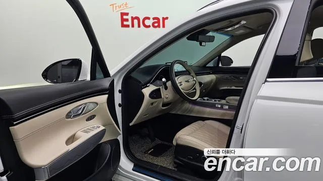 Genesis GV70 — Фото автомобиля 10