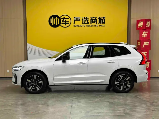 Volvo XC60 — Фото автомобиля 4