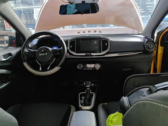 Kia KX1 — Фото автомобиля 9