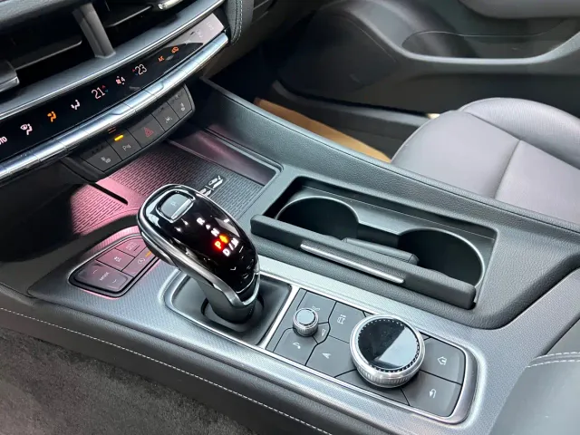 Cadillac CT5 — Фото автомобиля 6