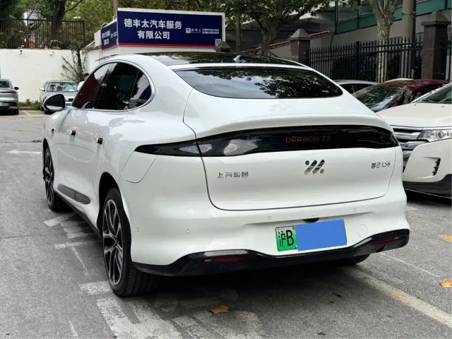 IM Motors LS6 — Фото автомобиля 3