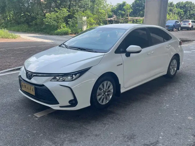Фотография автомобиля — Toyota Corolla