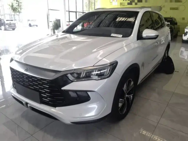 Фотография автомобиля — BYD Song Pro