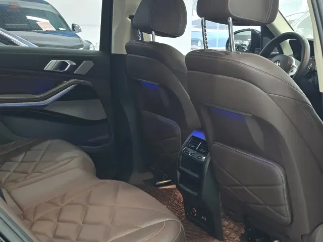 BMW X5 — Фото автомобиля 6