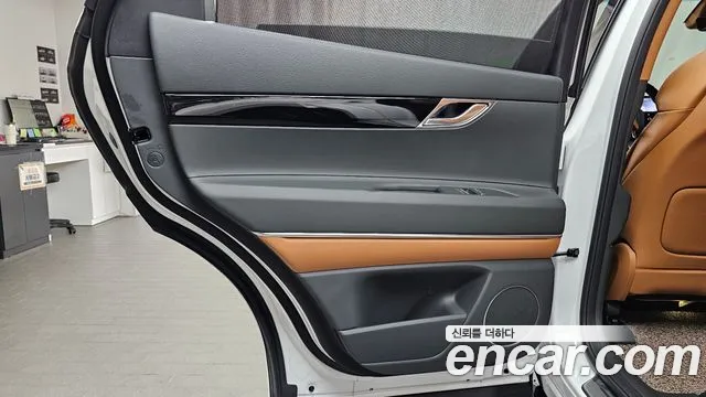 Genesis GV80 — Фото автомобиля 25