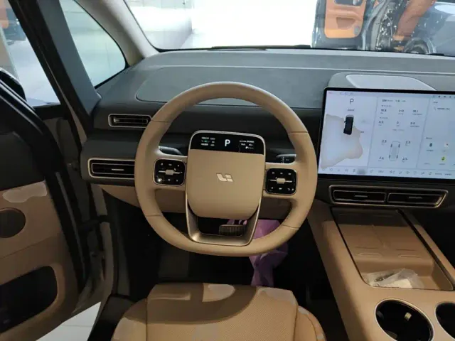 Li Auto MEGA — Фото автомобиля 10
