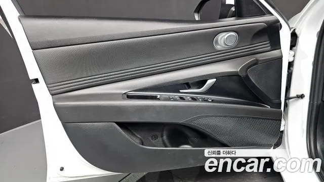 Hyundai Avante CN7 — Фото автомобиля 13