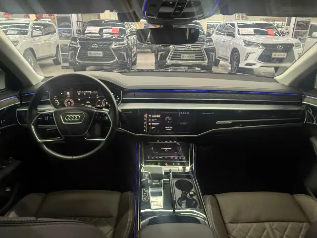 Audi A8 — Фото автомобиля 7