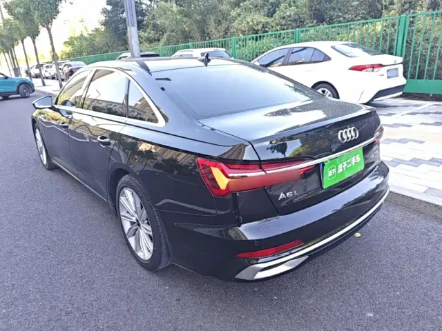 Audi A6L — Фото автомобиля 4