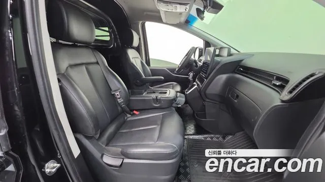Hyundai Staria — Фото автомобиля 10
