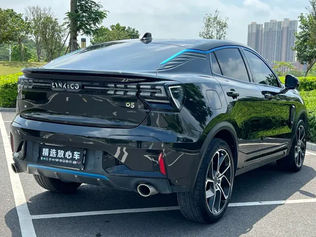 Lynk & Co 05 — Фото автомобиля 4