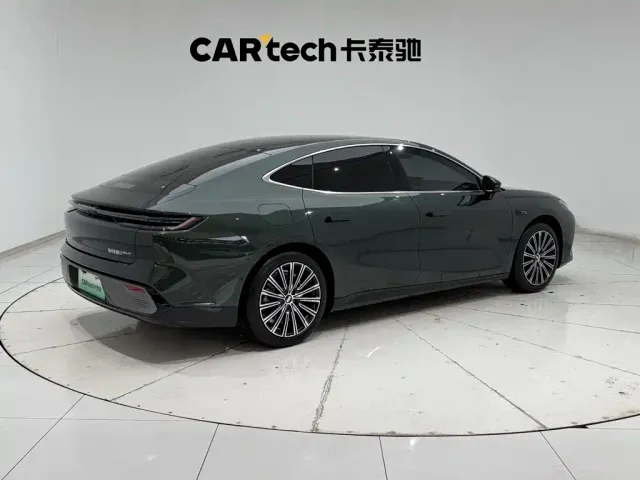 Geely Galaxy Xingyao 8 — Фото автомобиля 5