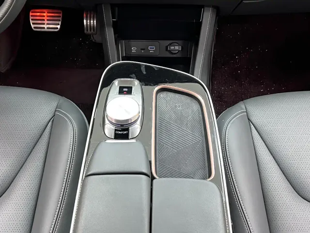 Arcfox Alpha S — Фото автомобиля 24