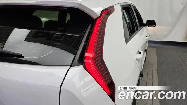 Kia Niro New — Фото автомобиля 8