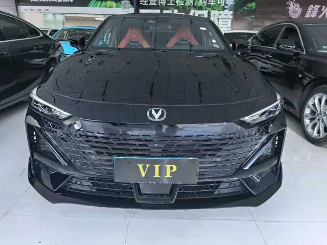 Changan UNI-V — Фото автомобиля 2