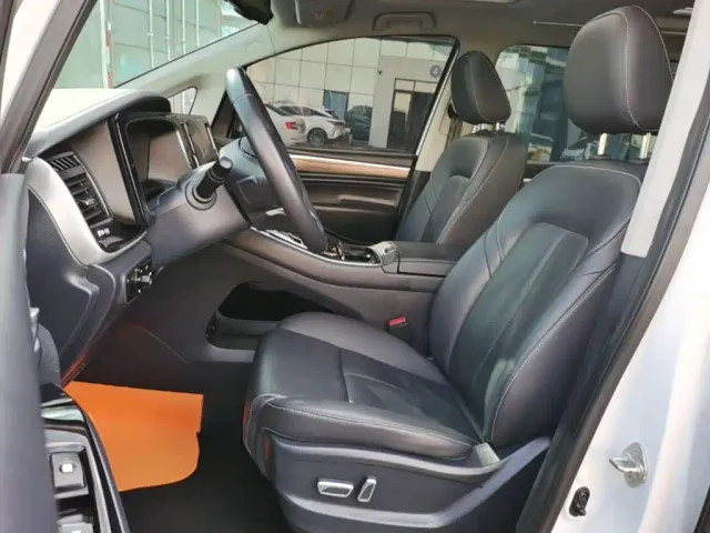 GAC Trumpchi M8 — Фото автомобиля 14