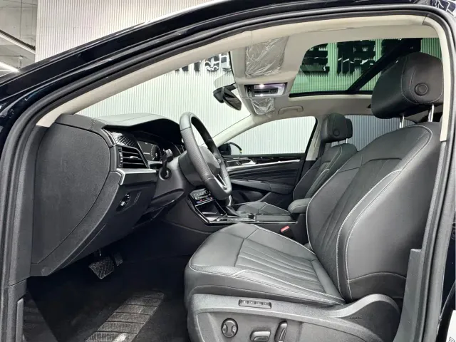 Volkswagen Passat — Фото автомобиля 9