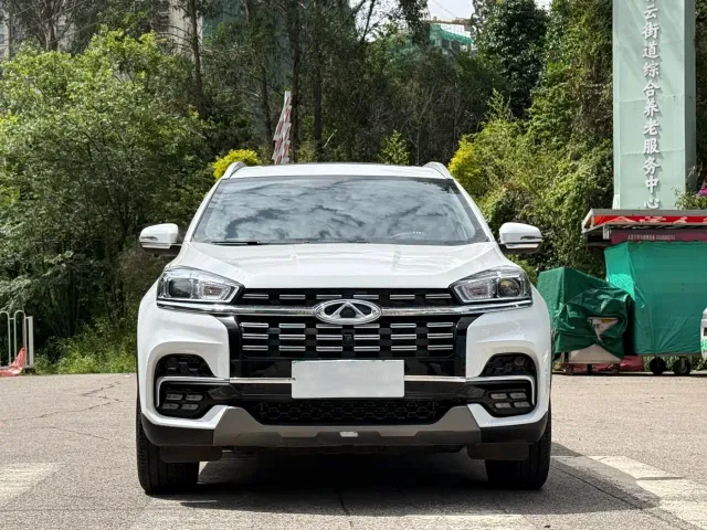 Chery Tiggo 8 — Фото автомобиля 2