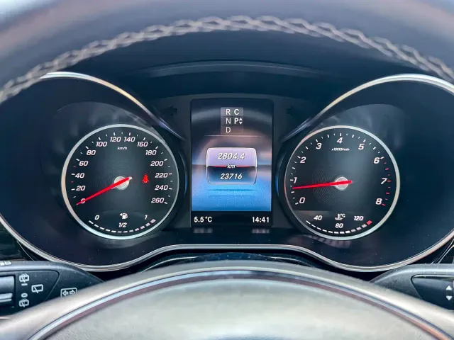 Yasheng Auto Yasheng V-Class — Фото автомобиля 5