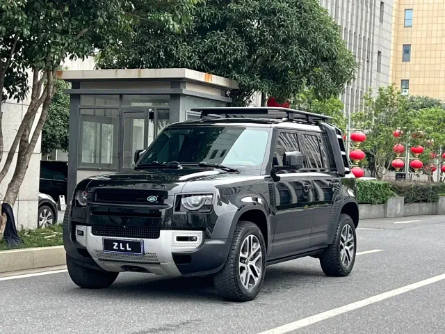 Фотография автомобиля — Land Rover Defender
