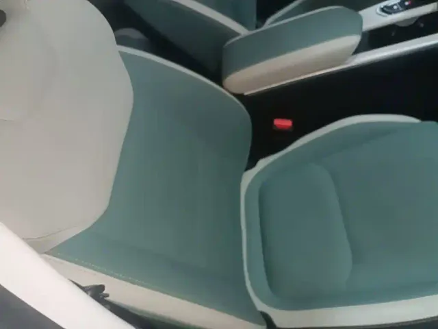 Geely Emgrand L — Фото автомобиля 24