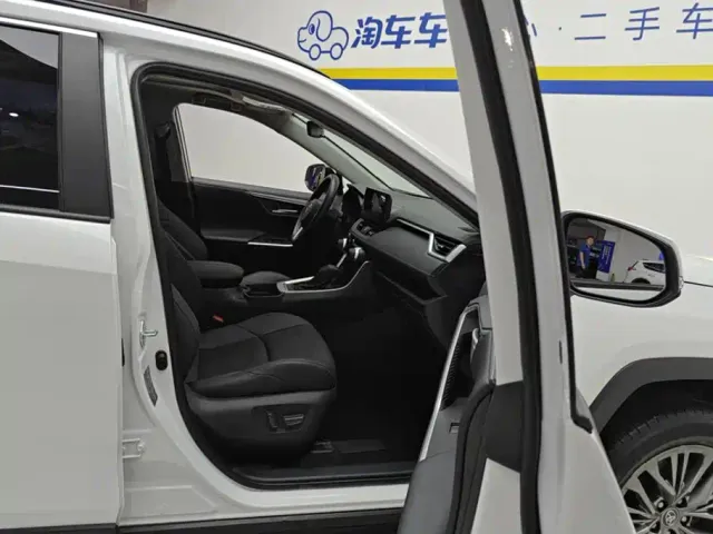 Toyota Wildlander — Фото автомобиля 8