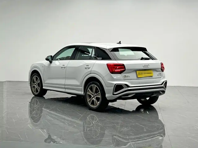 Audi Q2L — Фото автомобиля 4