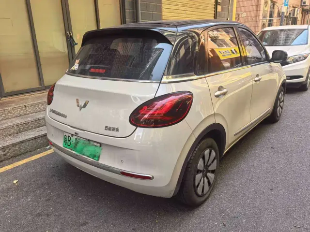 Wuling Bingo — Фото автомобиля 3