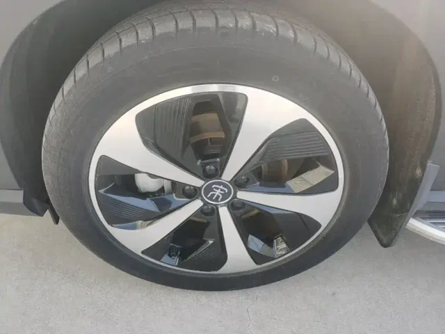 BYD Song PLUS — Фото автомобиля 22