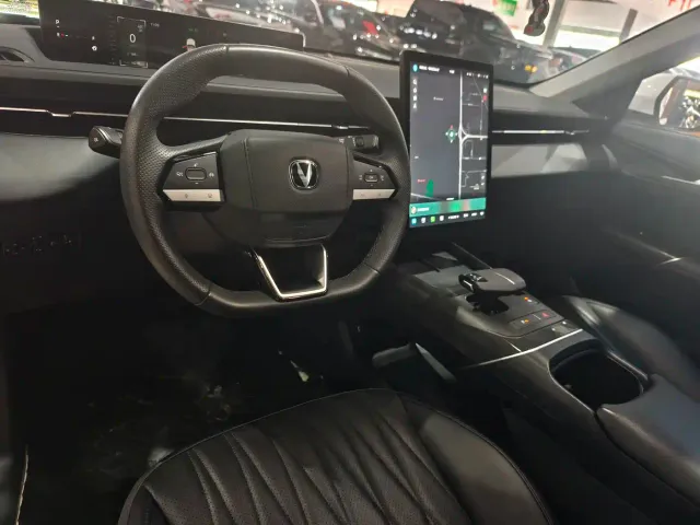 Changan Eado — Фото автомобиля 11