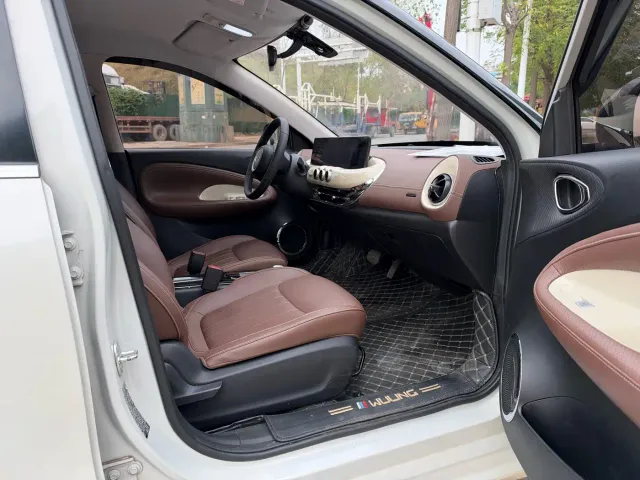 Wuling Bingo — Фото автомобиля 10