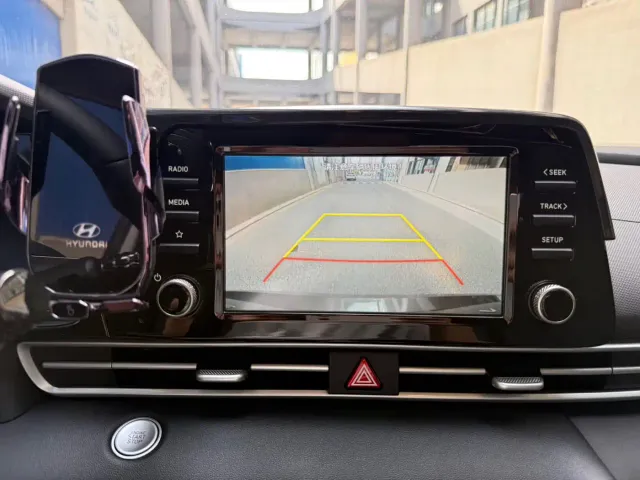 Hyundai Elantra — Фото автомобиля 13