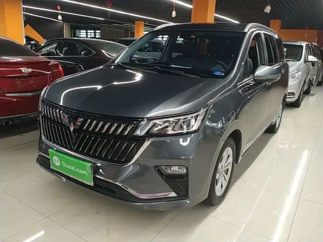 Фотография автомобиля — Wuling Jiachen