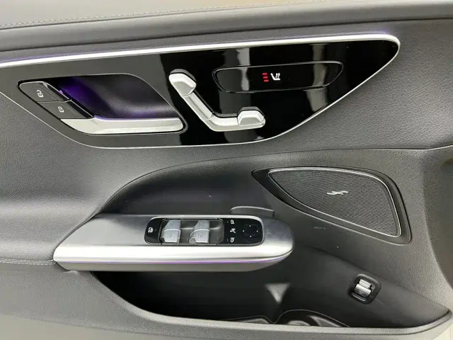 Mercedes-Benz C-Class — Фото автомобиля 16