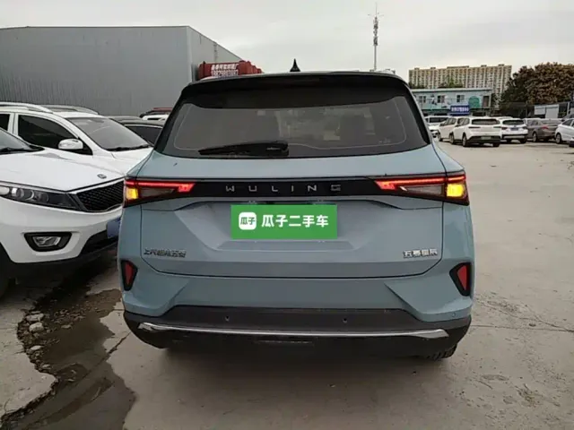Wuling Asta — Фото автомобиля 5