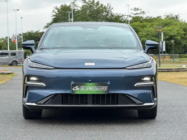 Geely Galaxy Xingyao 8 — Фото автомобиля 3