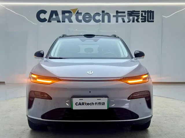 Leapmotor C11 — Фото автомобиля 8