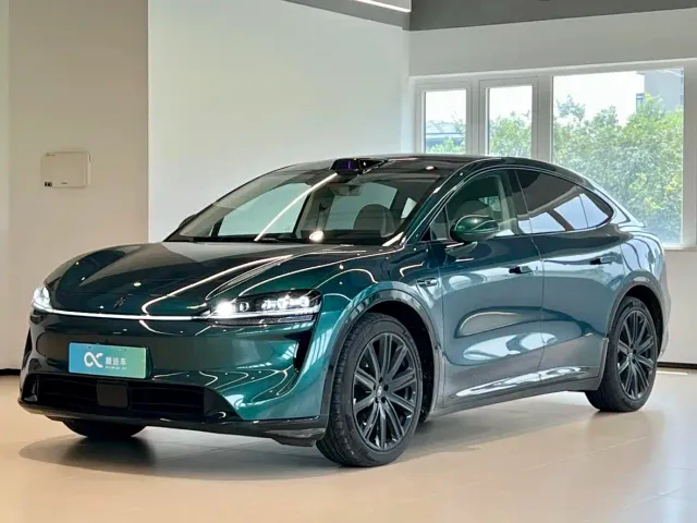 Фотография автомобиля — Luxeed R7