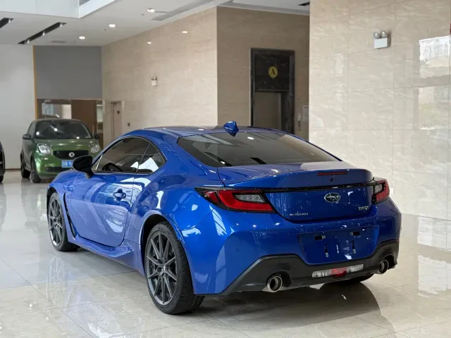 Subaru BRZ — Фото автомобиля 17