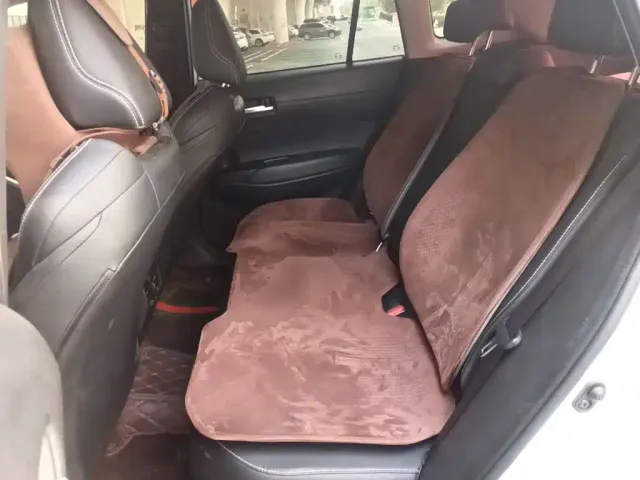 Toyota Frontlander 2023 2.0L CVT Luxury Edition — Фото автомобиля 13
